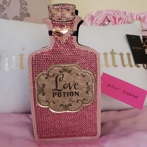 💗NWT- LOVE POTION/ POISON BAG!